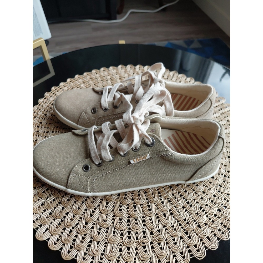 Taos‎ Star Canvas Sneakers Womens Size 8.5 Color Tan STA-12844
